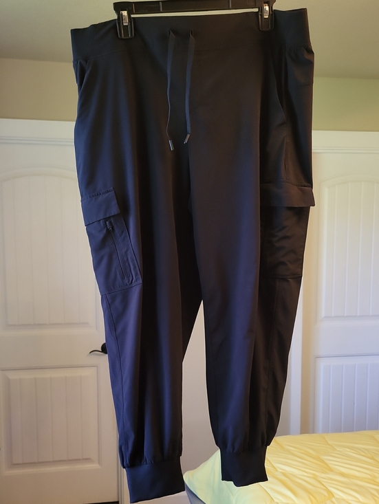 all in motion Pants - Black Cargo Joggers